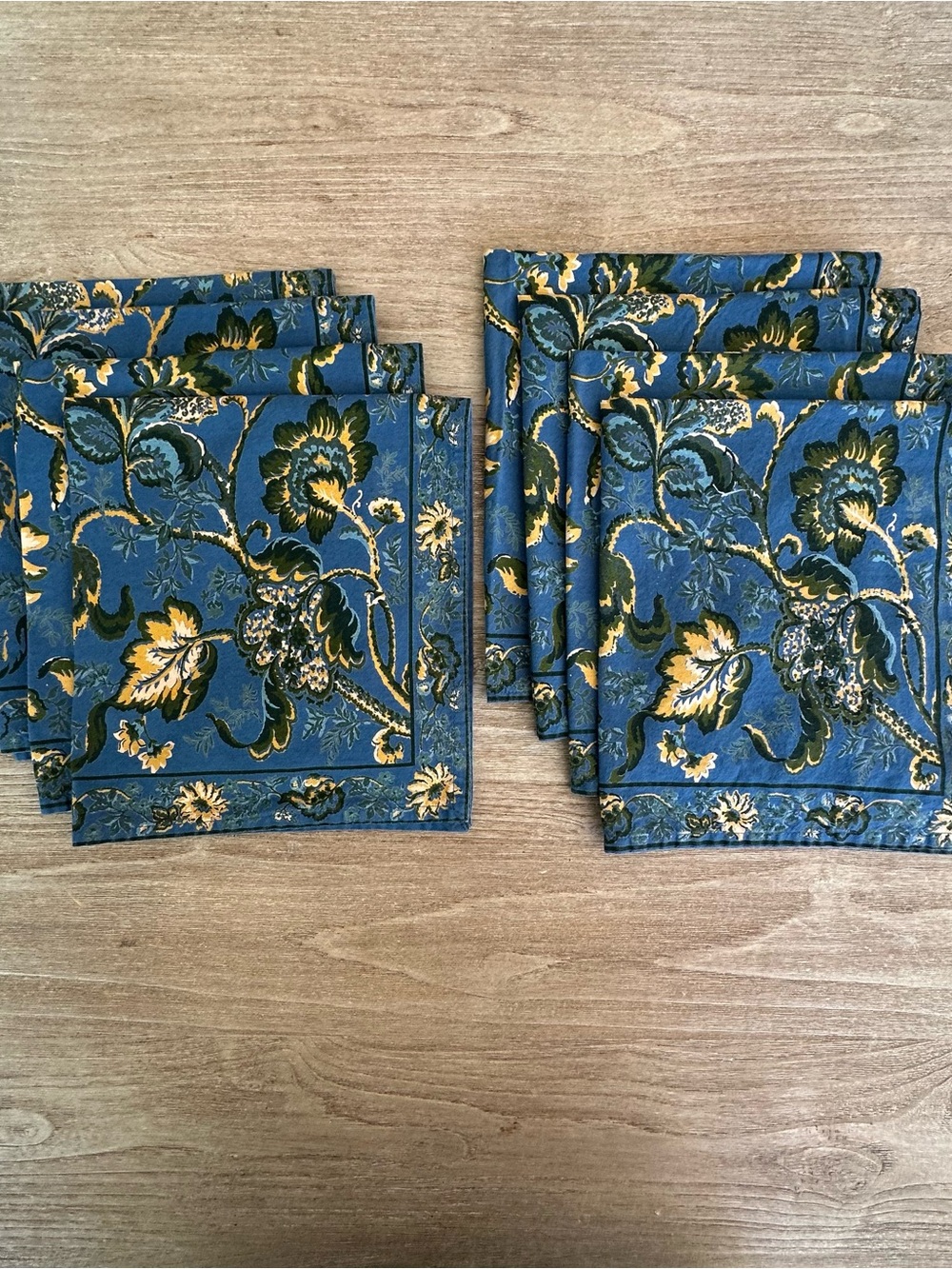 Set of 8 APRIL CORNELL Blue Floral Cloth Dinner Napkins